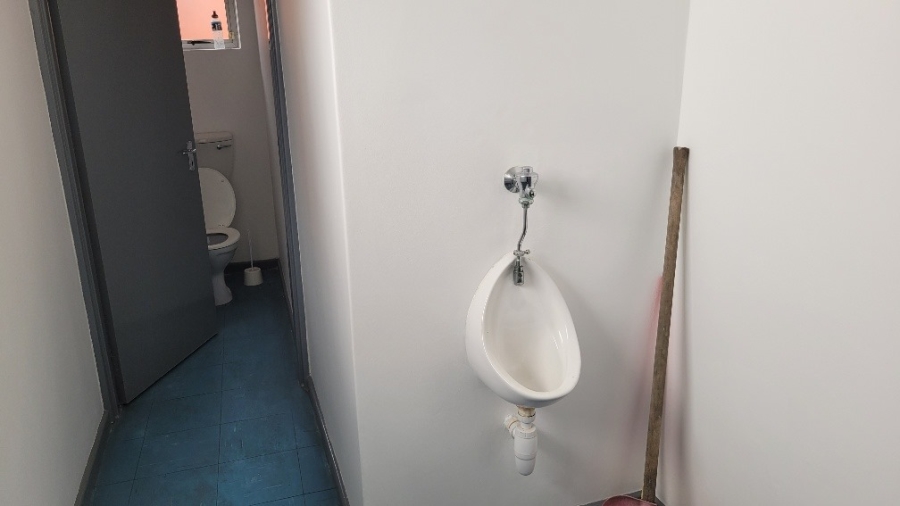 Commercial Property for Sale in Airport Industria Western Cape